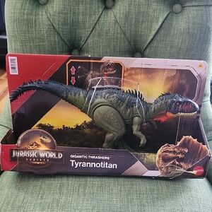 Jurassic World Gigantic Thrashers Tyrannotitan Dinosaur Toy